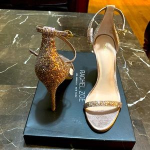 I’m selling shoes!